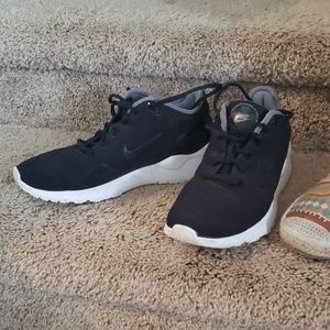 SALE! Nike sneakers women sz 10